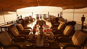 amara teak boat dinning deck