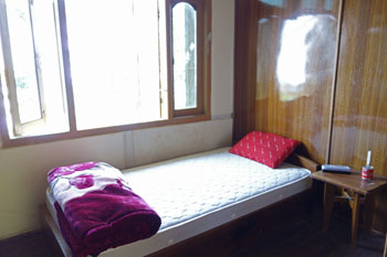 lit simple mopi guest house mindat myanmar