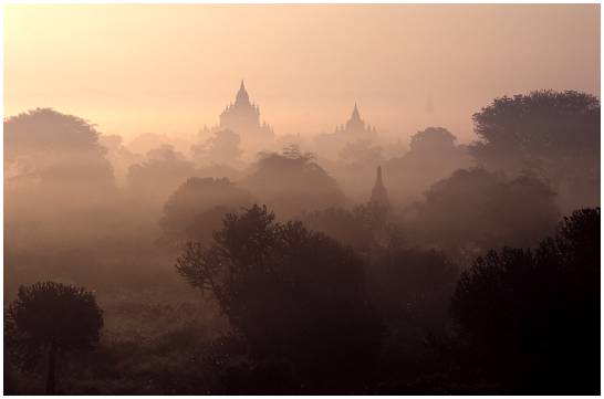 Sunrise on the pagodas of Bagan. - Myanmar
