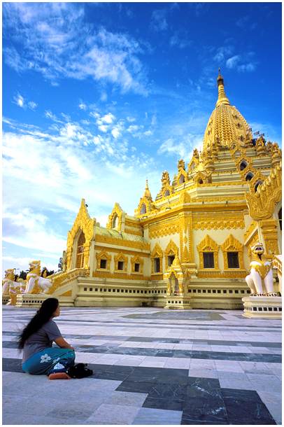 Tooth relic pagoda in Yangon, Myanmar