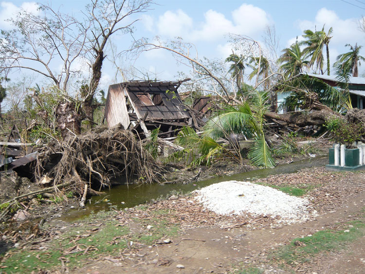 photo cyclone nargis village Kyaik let  9 au matin