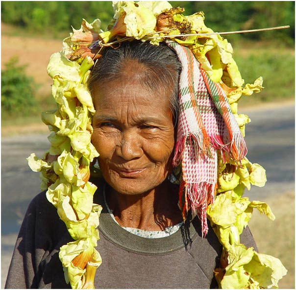 flower seller in myanmar central plain